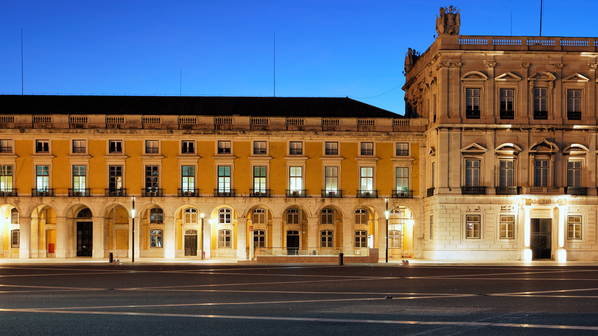 se rendre à la mairie de votre ville